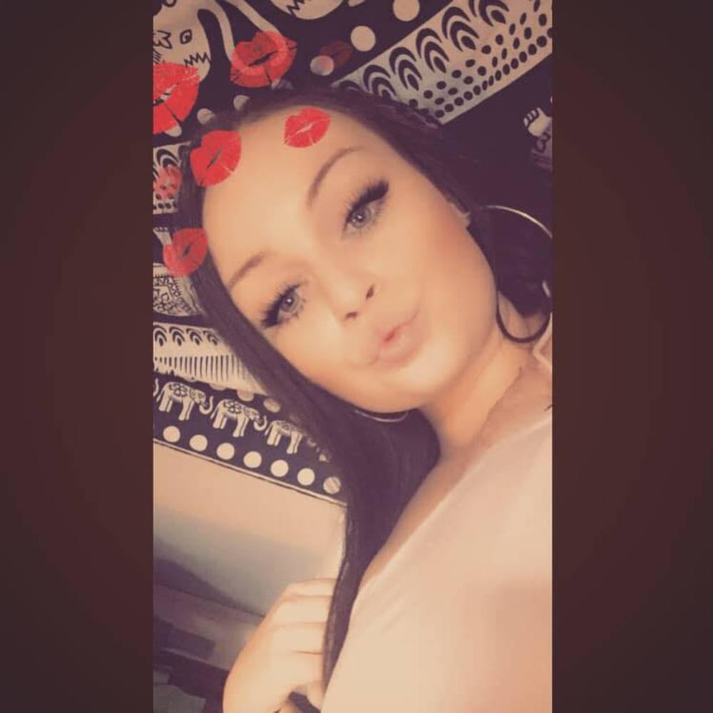 Meet your Posher, Niicole